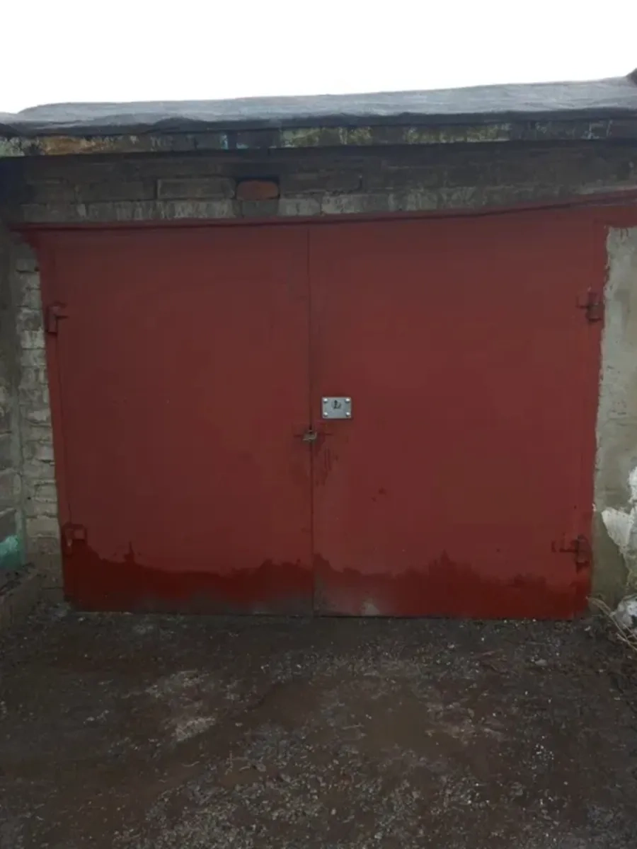 Металевий гараж «Жигулі» — Надійна класика