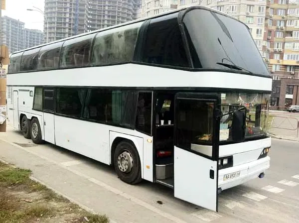 335 Автобус на весілля Neoplan 70 місц
