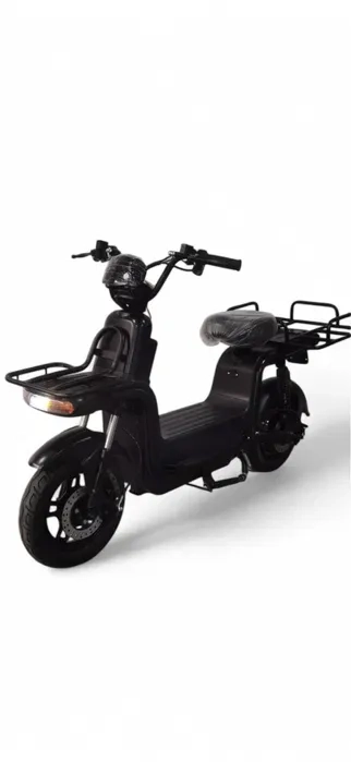 Електроскутера для доставки Glovo, Bolt