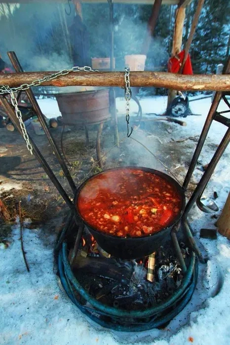 Квадроцикли активний відпочинок в Карпатах.
