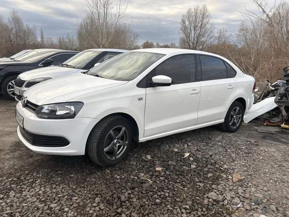 Авто Polo седан