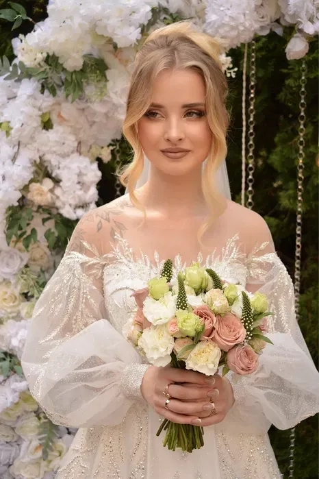 Весільний фотограф. Зроблю вам гарні весільні фотографії.