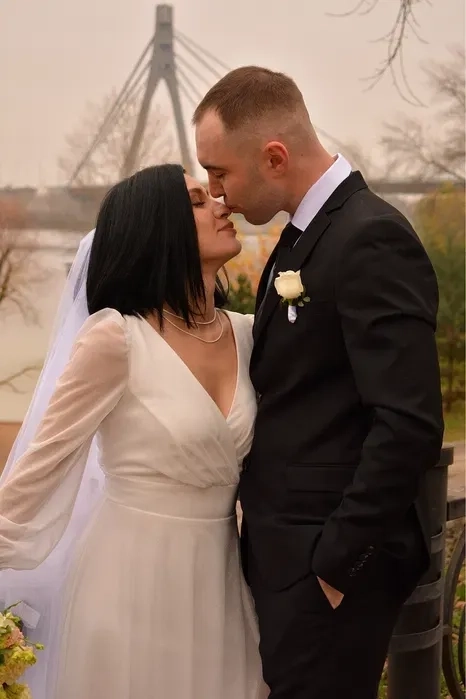 Весільний фотограф. Зроблю вам гарні весільні фотографії.