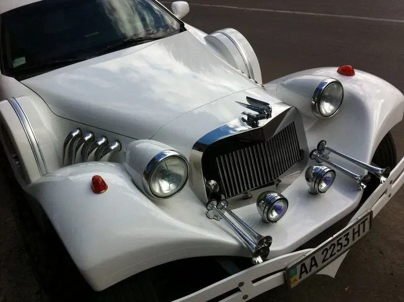 Лімузин Київ. Замовлення. Недорого авто на весілля Київ.