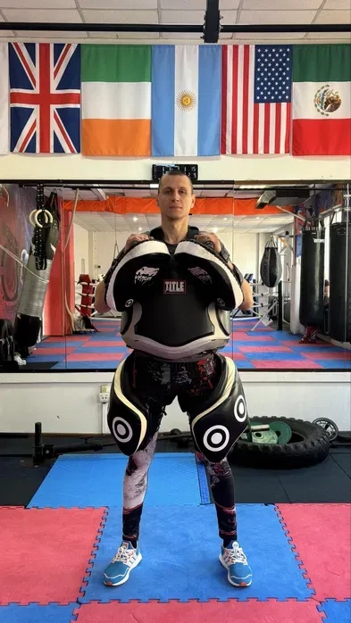 Тренер з боксу та кікбоксингу — індивідуальні та групові заняття