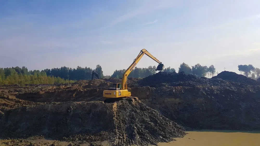 Довгострілий екскаватор