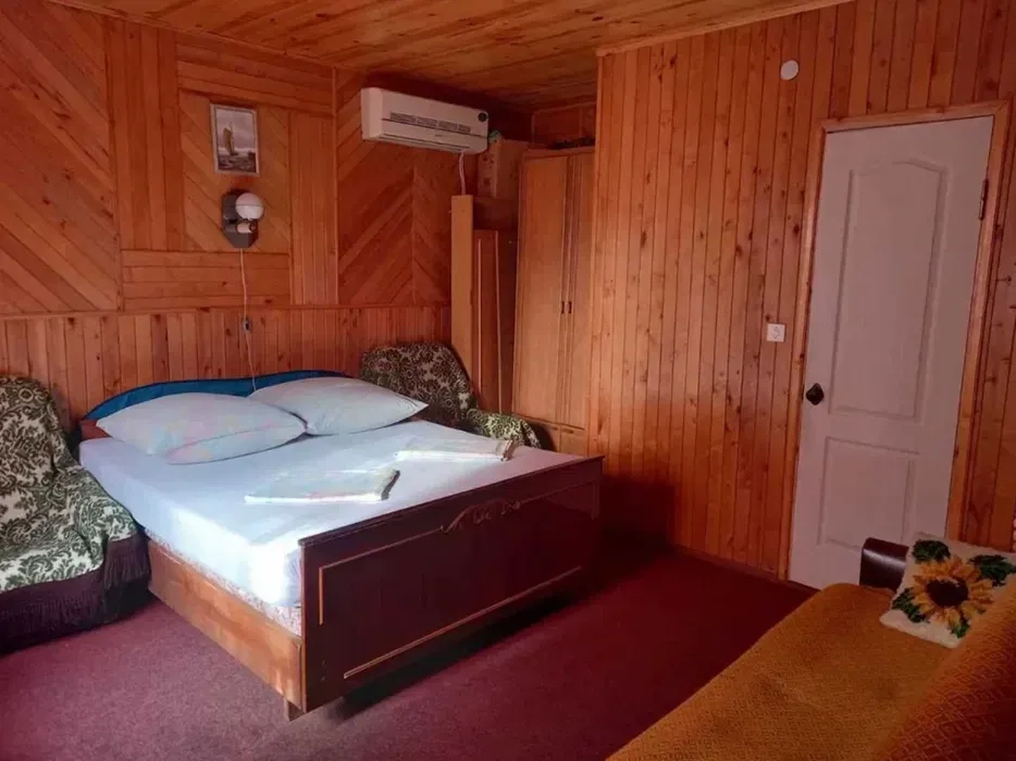 Кімнати / будинок / кемпінги на Світязі