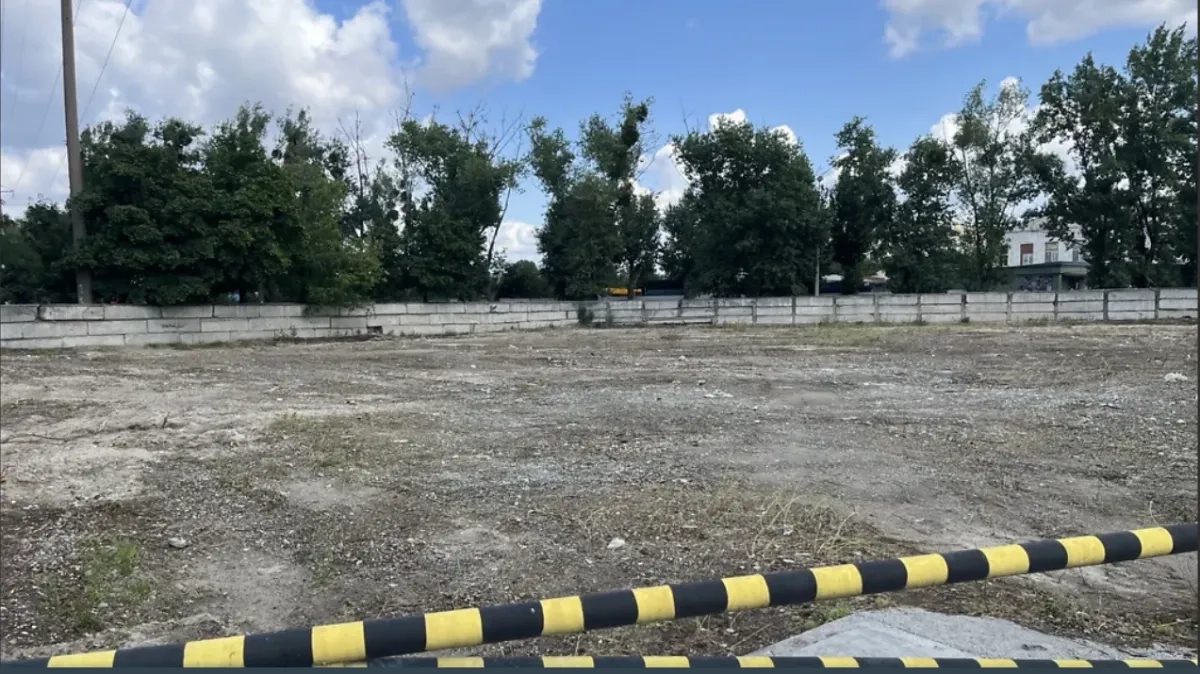 Земля комерційного призначення на вул. Будіндустрії, площа 2400 кв.м