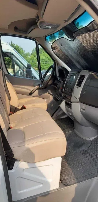 Послуги Мерседес Спринтера з водієм