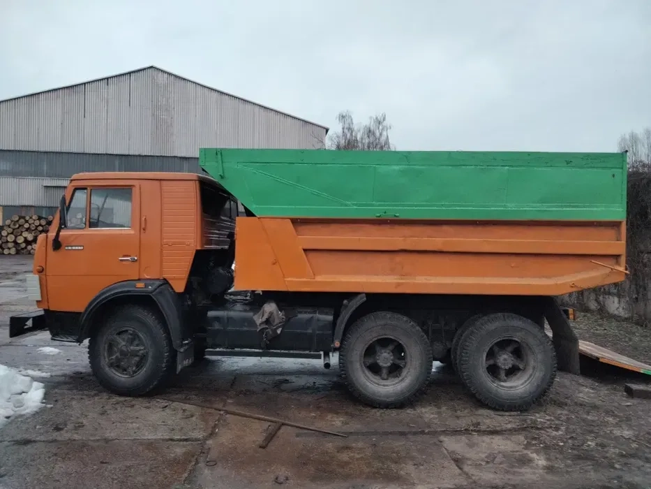 Вантажні перевезення, послуги самоскида Камаз
