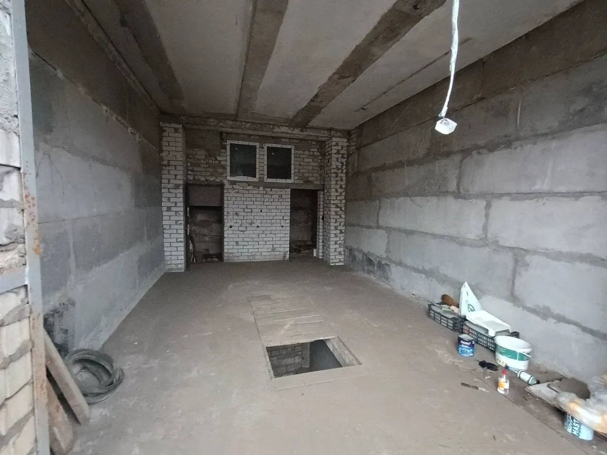 Гараж для великого авто або майстерні