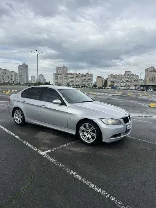 Фінансова Програма Користування BMW: Автомобіль Преміум Класу з Першим Щоденним Внеском лише від 400 Гривень.