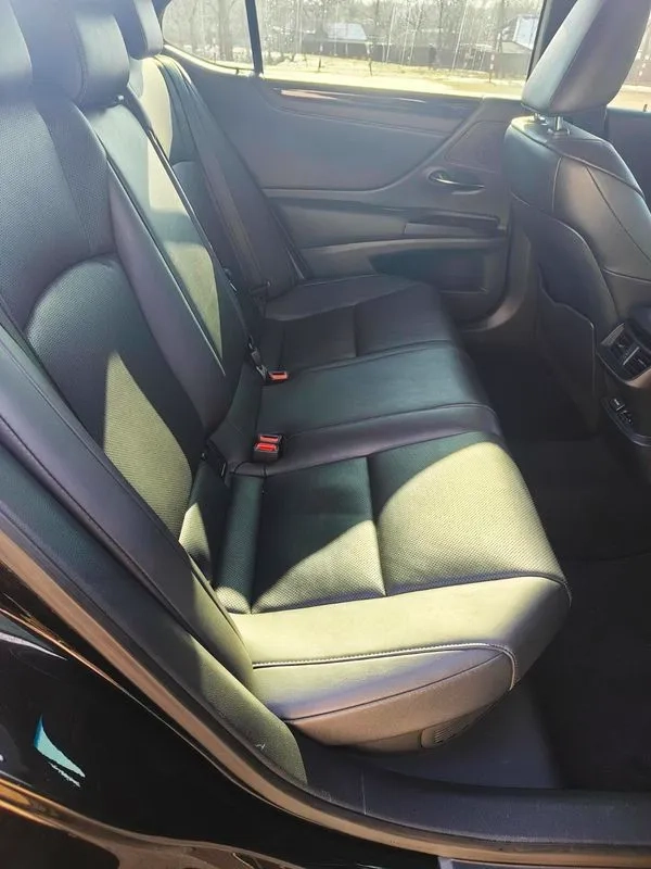 352 Авто на весілля Lexus ES 250 чорний