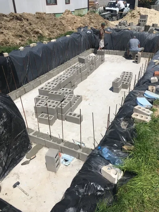 Індивідуальне будівництво басейнів будь-якої форми та розміру