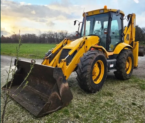 Послуги трактора екскаватора