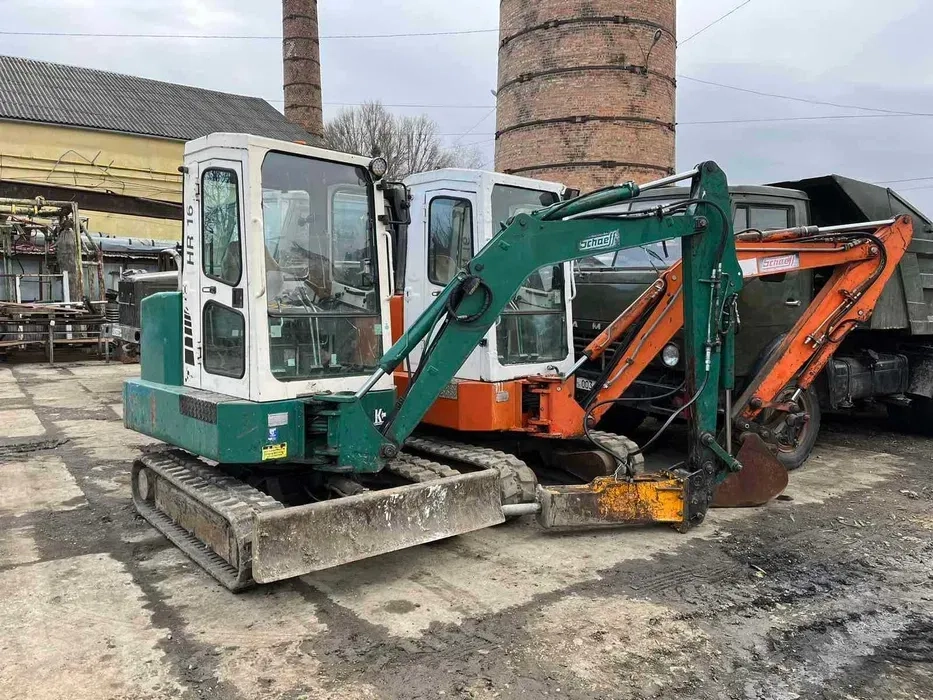 Мініекскаватор,