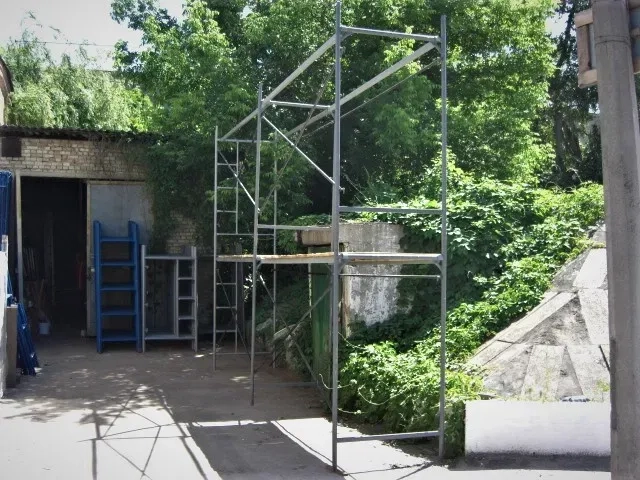 Будівельні ліса.