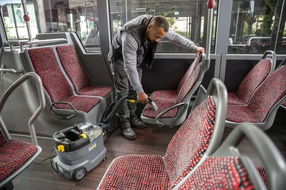 Миючий пилесос Karcher Puzzi 8/1 (хімчистка авто, диванів)