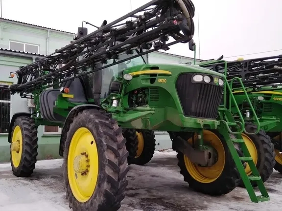 Обприскувач John Deere 4830. Висока точність
