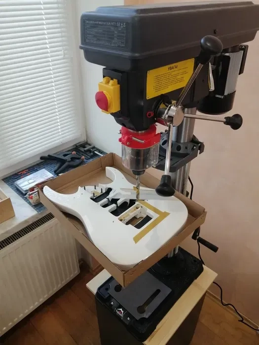 Ремонт гітар Кривий Ріг. Ремонт, реставрація та виготовлення гітар.