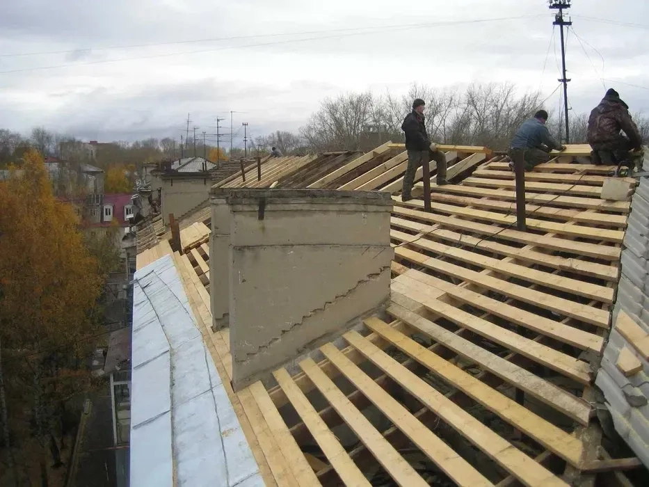 Покрівельні роботи. Заміна. Ремонт даху будинку, балкону. Усунення течі