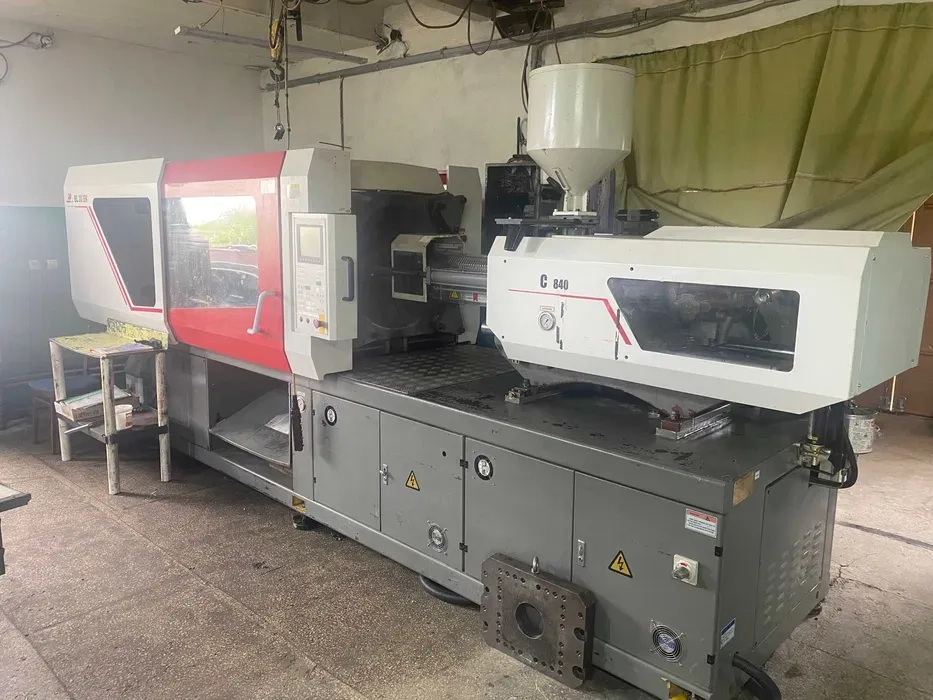 Лиття пластику під тиском, полікарбонат, ПВХ та інші види полімерів