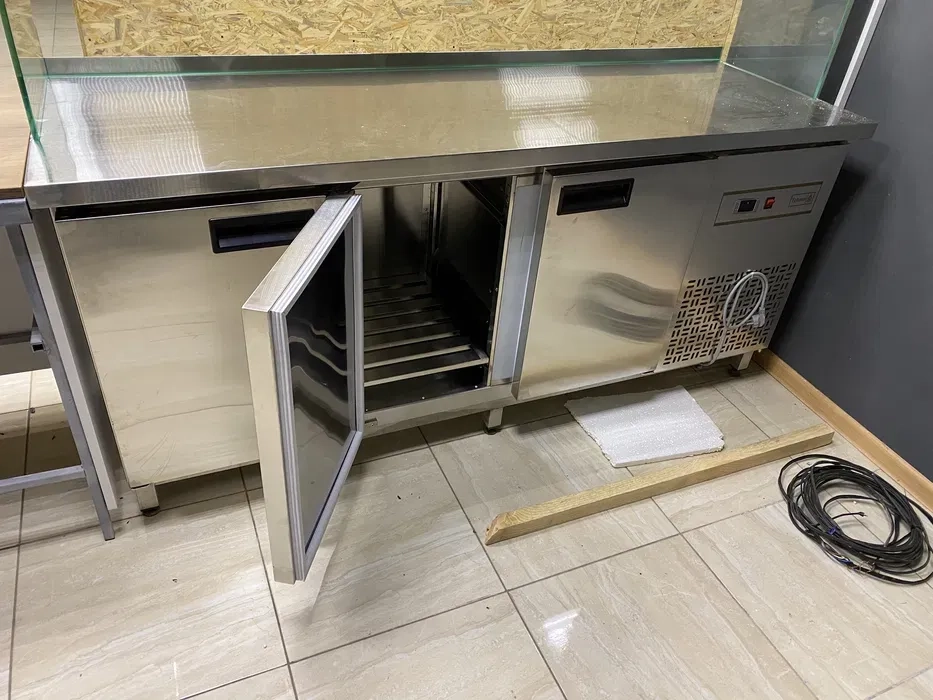 Виготовляємо Холодильні столи.