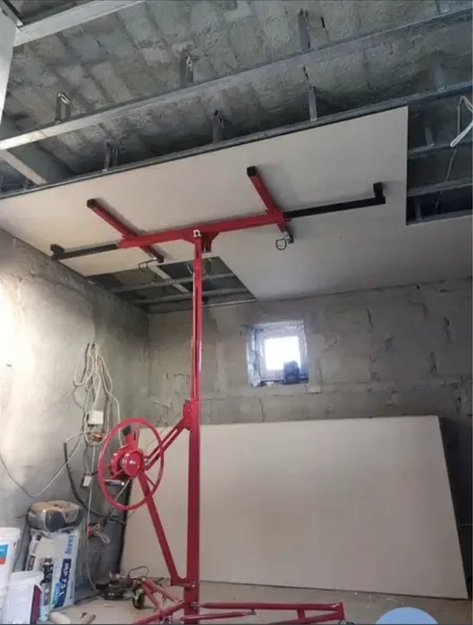 Підйомник для листових матеріалів