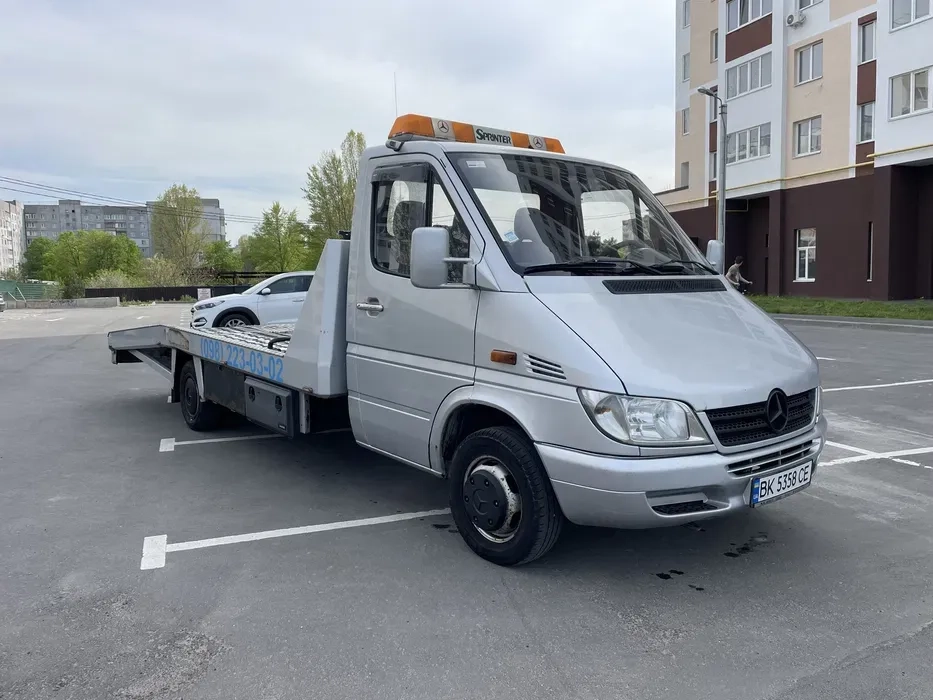 Евакуатор Київ, область, Україна. Евакуатор недорого