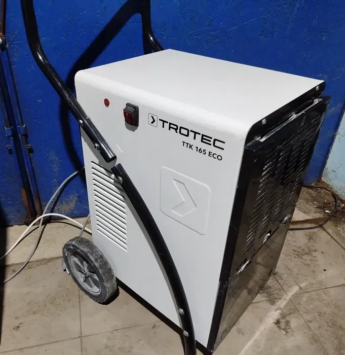 Осушувач Повітря. Професійне Обладнання для Швидкого Сушіння Після Затоплення!