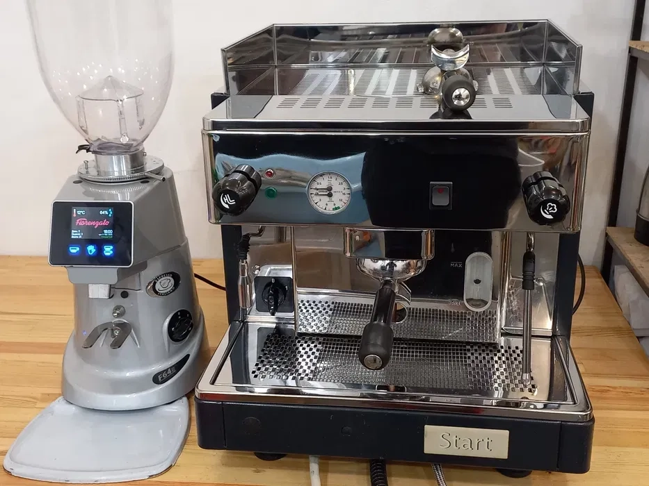 Кавові апарати кавомашини