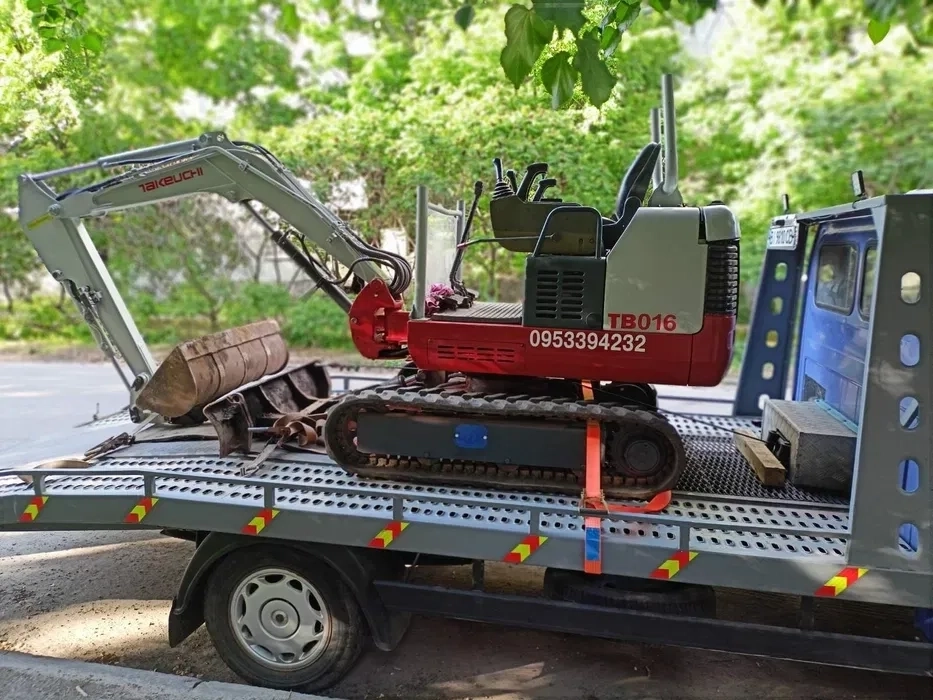 Міні екскаватор