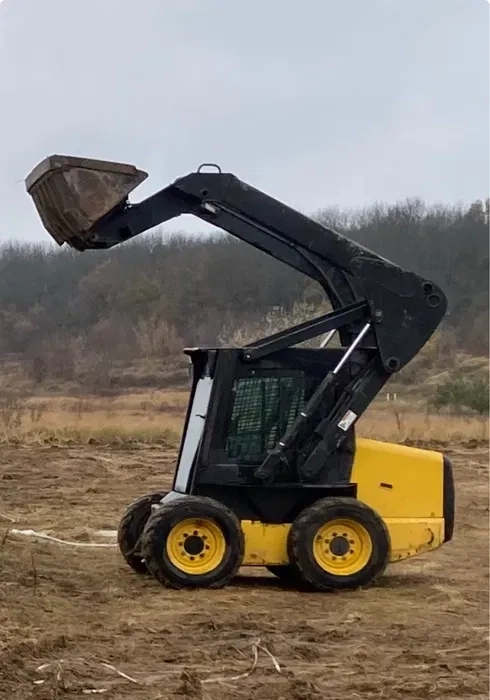 Послуги міні-навантажувача