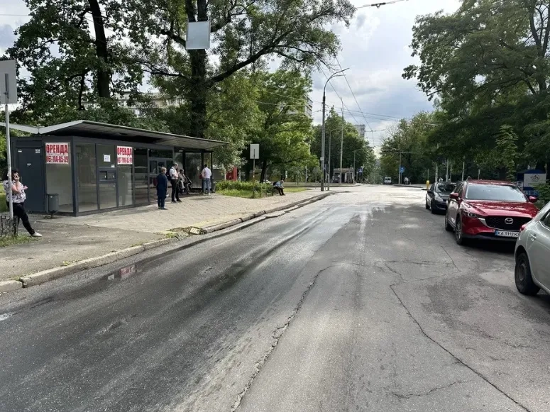 Зупинковий комплекс 7 м2 в Святошинському районі