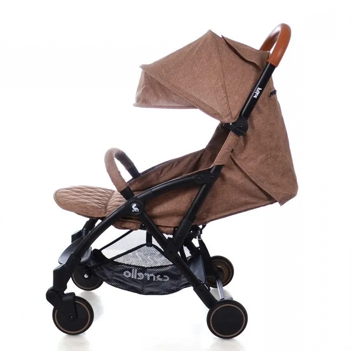 Дитячий візок Carello Pilot — легкий і компактний