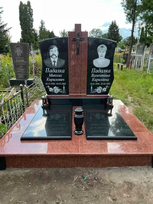 Пам'ятники з граніту. Власне виробництво. Професійний монтаж.