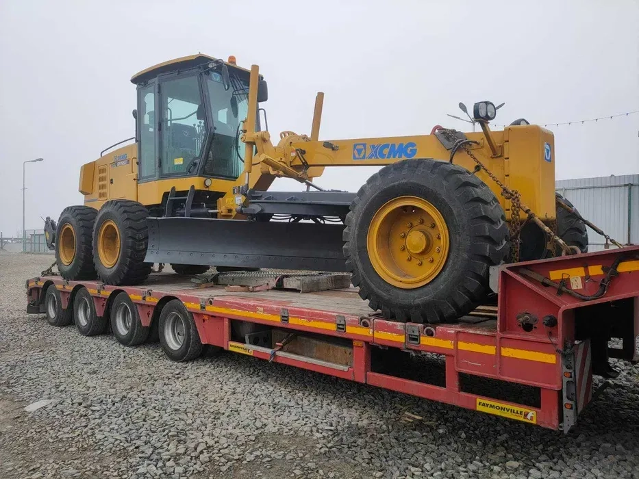 Автогрейдер XCMG GR165