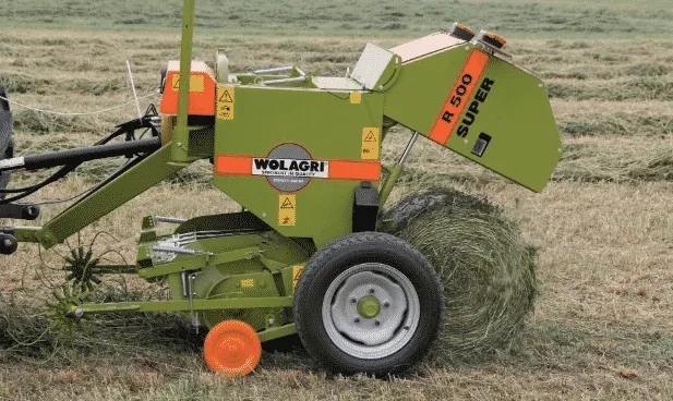 Прес-підбірник - Професійне збирання кормів.