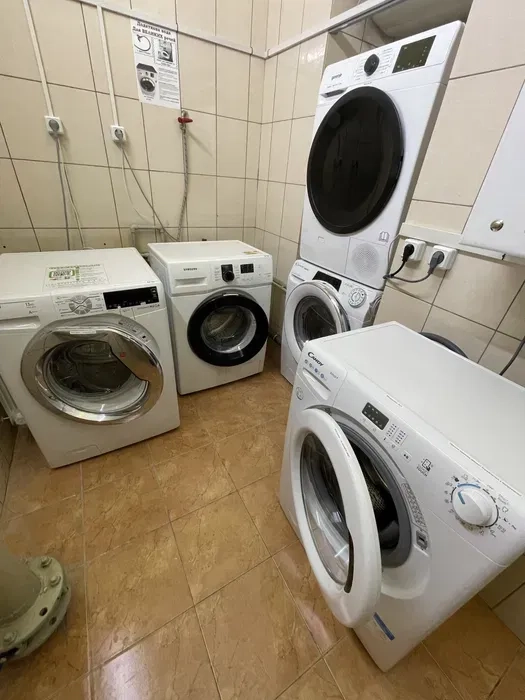 Пральня самообслуговування «Чистюля» на Позняках. Прачечная, Laundry