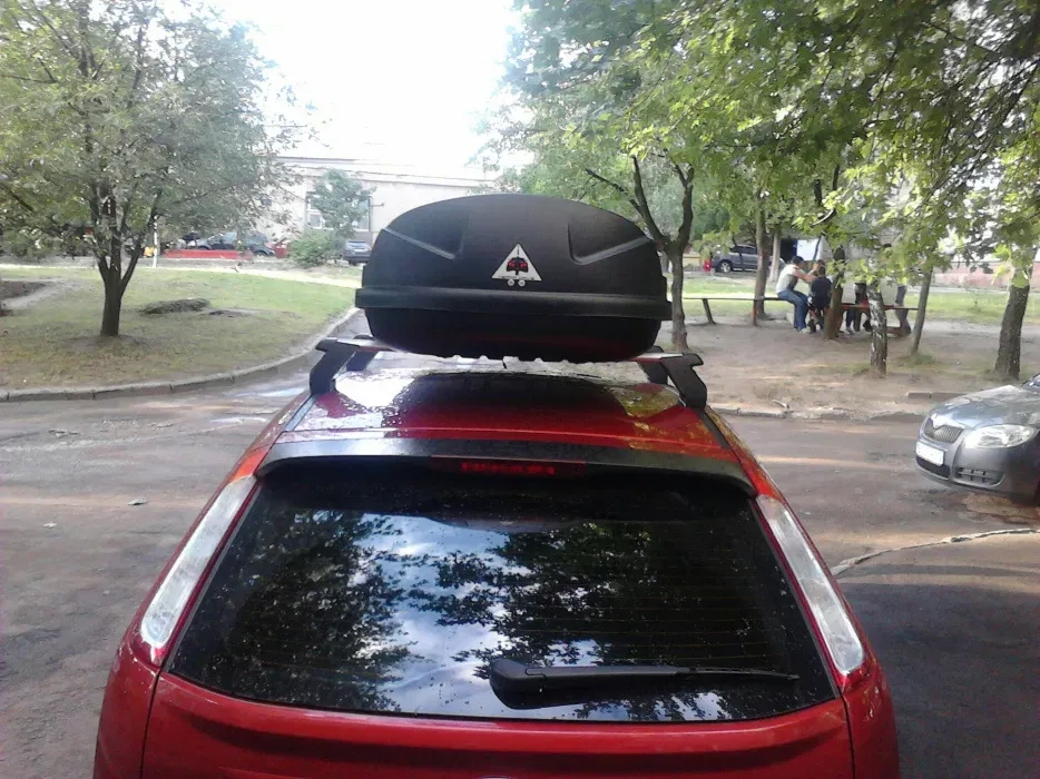 Багажник на кришу Terra Drive 440л та поперечки на рейлі