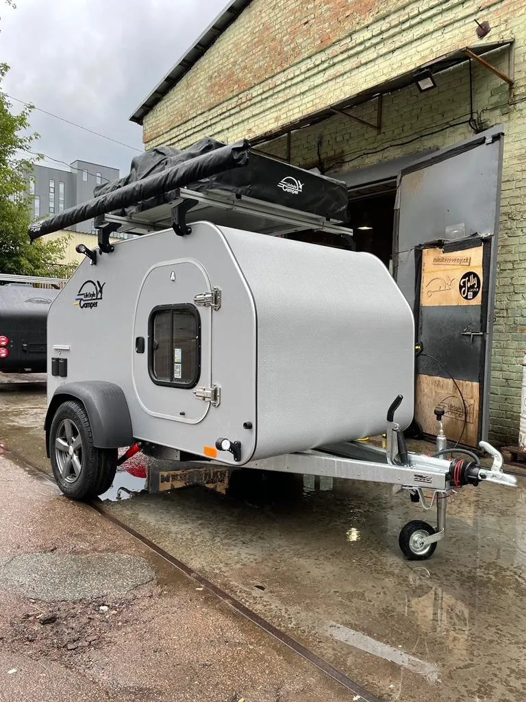 SimpleDrop — компактний кемпер для подорожей