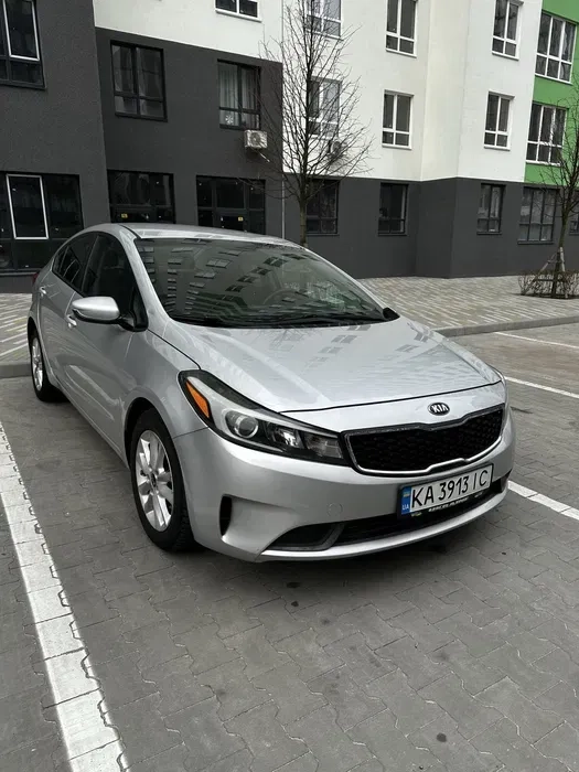 Авто KIA FORTE