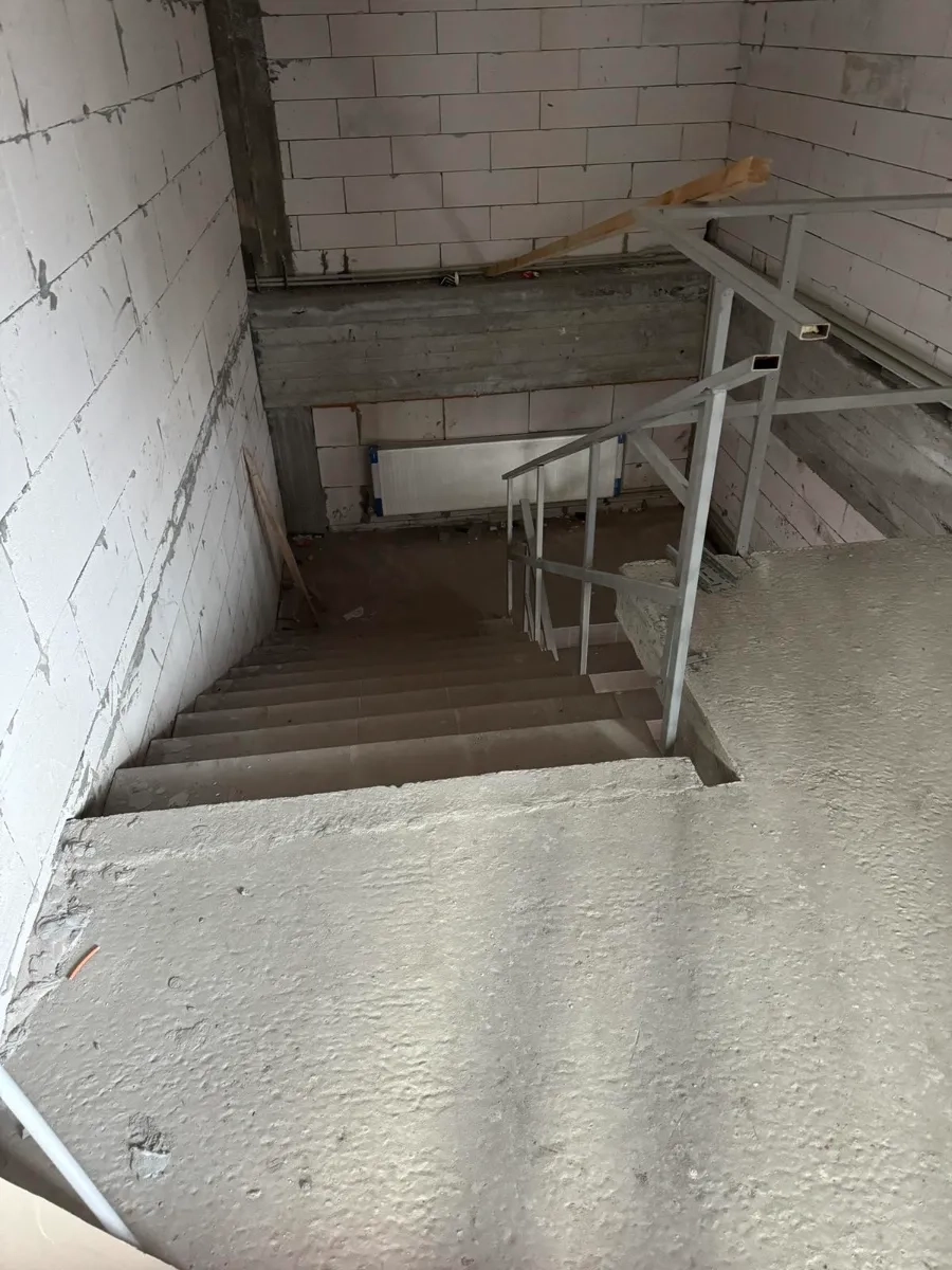 Склад вул. Черчилля Вінстона (Червоноткацька) 59 в Києві