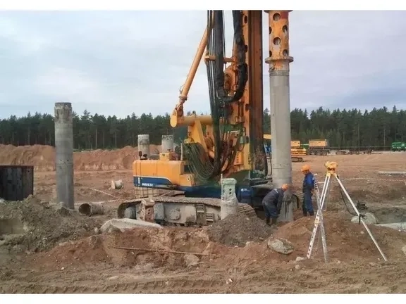 Високопродуктивна бурова установка для влаштування фундаментів.