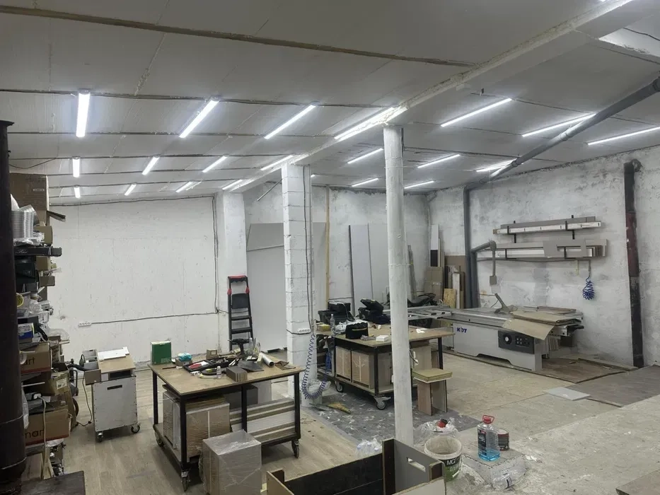 Гараж у відмінному стані: цегляний, сухий