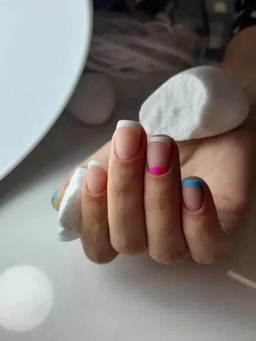 Професійне нарощування нігтів та сучасні техніки фарбування волосся