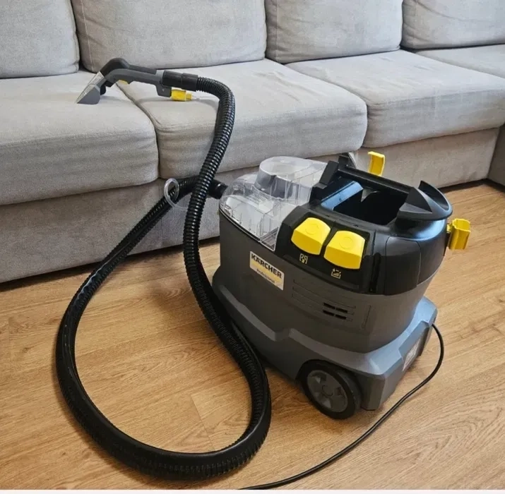 Миючий пилосос Karcher puzzi 8