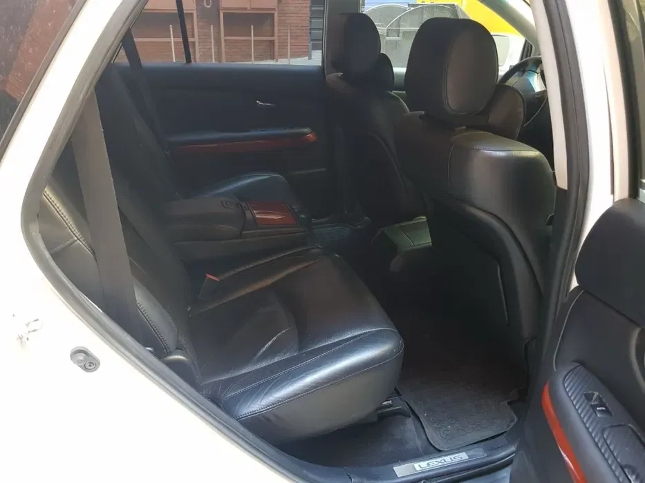 Авто lexus rx 300