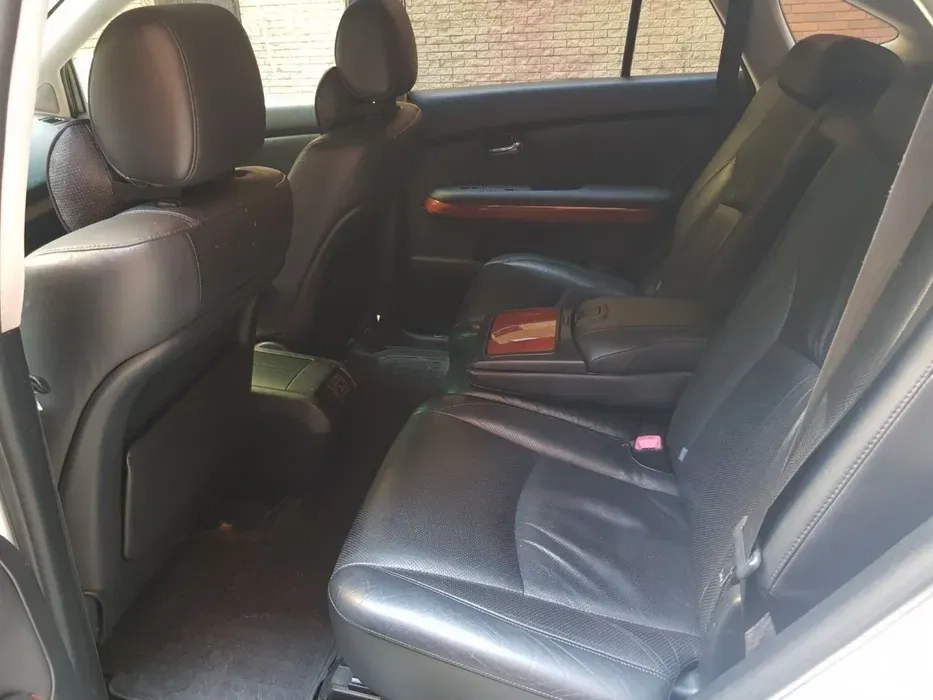 Авто lexus rx 300