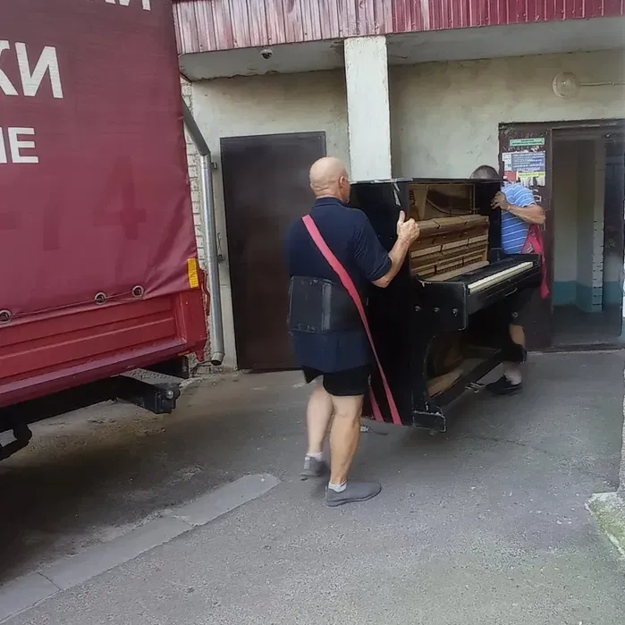 Послуги вантажників та авто.